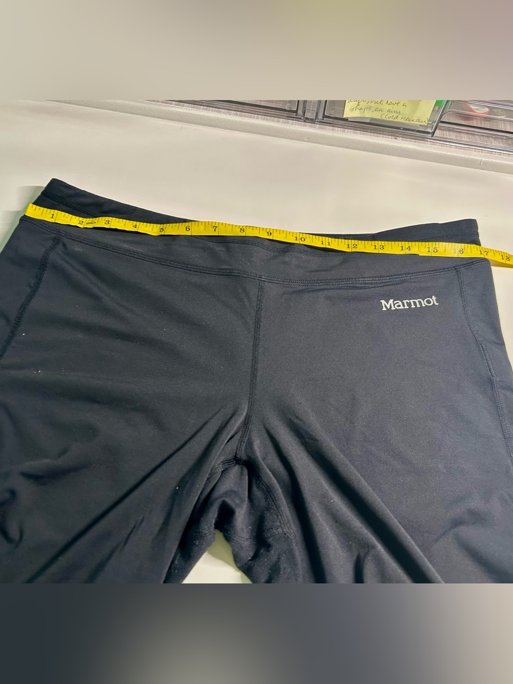 Great condition women’s Marmot black athletic/cycling shorts, size large - Picture 2 of 6